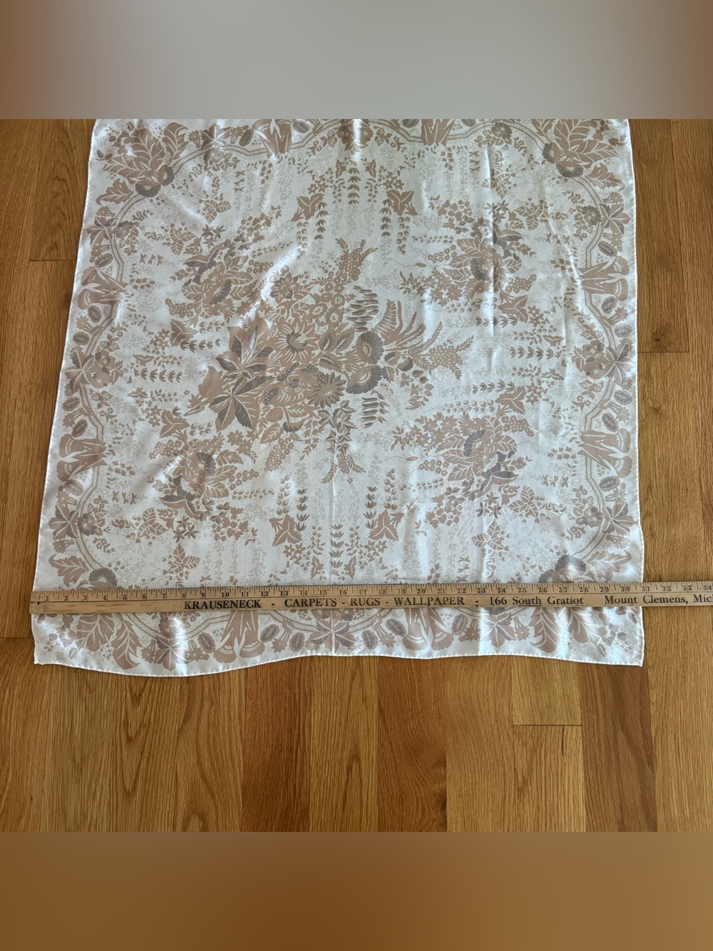 Vintage Smithsonian Institution 100% Silk Botanical Floral Scarf Made in Japan - Picture 8 of 10